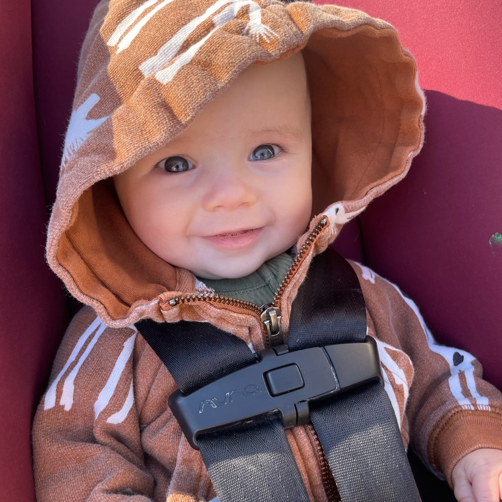 Giraffe Nadadelazos Zip-Up Baby Hoodie